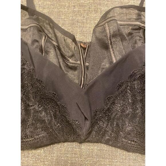 Scantilly 38K peek a boo lace Bra NWT Black Plunge Sheer Strappy Sexy Elegant - Picture 5 of 14